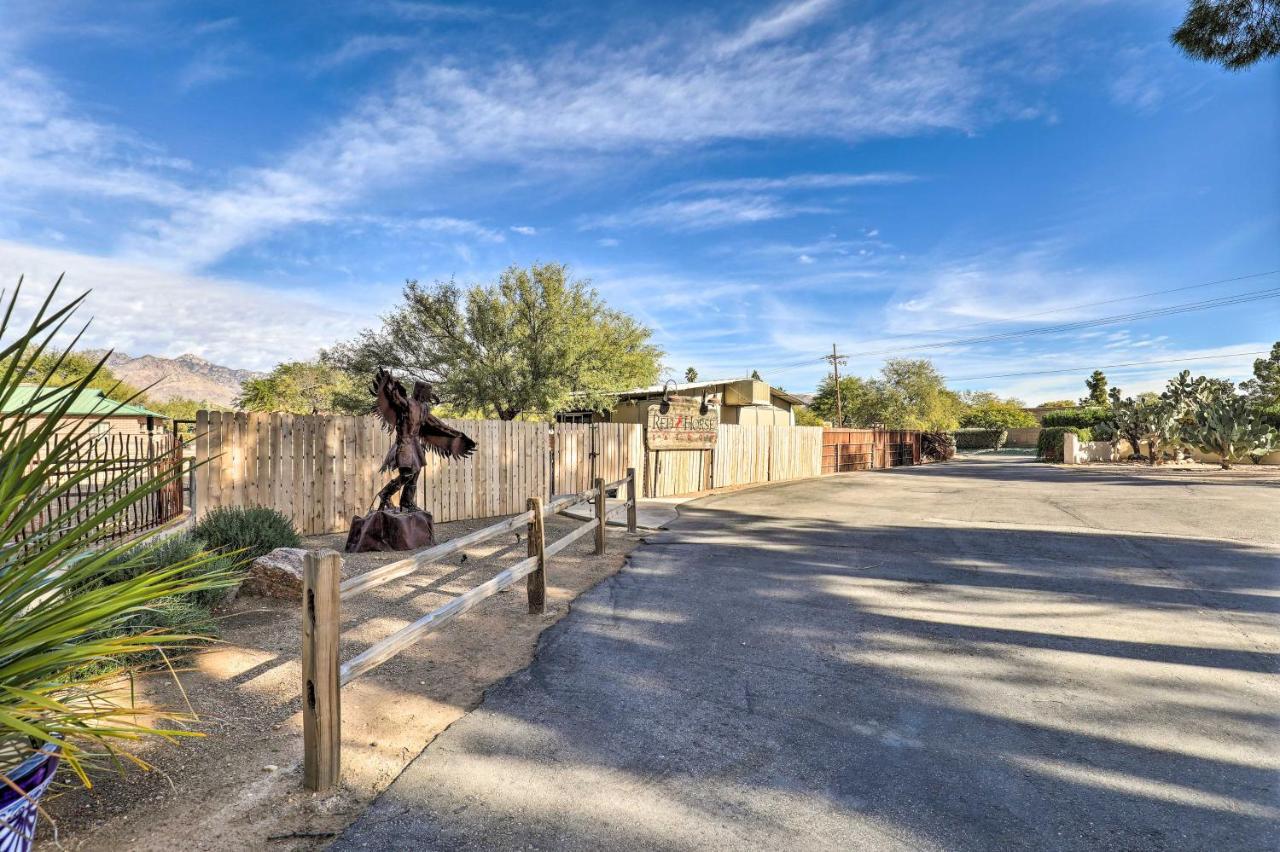 Villa Pet-Friendly Tucson Casita Shared Hot Tub And Porch Exterior foto